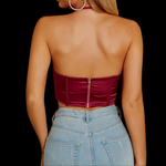 bustier corset top bordeaux avec une fermeture zip au dos