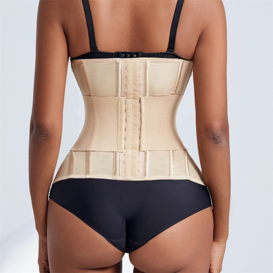 Ensemble de lingerie bleu ciel à corset lacé volanté et string Ensemble de lingerie bleu ciel à corset lacé volanté et string