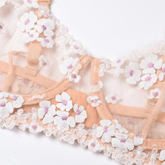 la dentelle d'un Corset porte-jarretelles pour tenue mariage | Maison du Corset