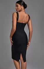 une robe corset noire vu de dos